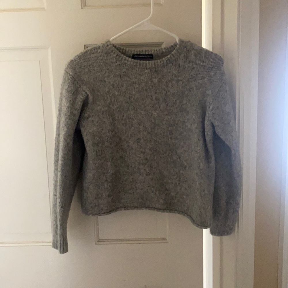 Brandy Melville cropped sweater